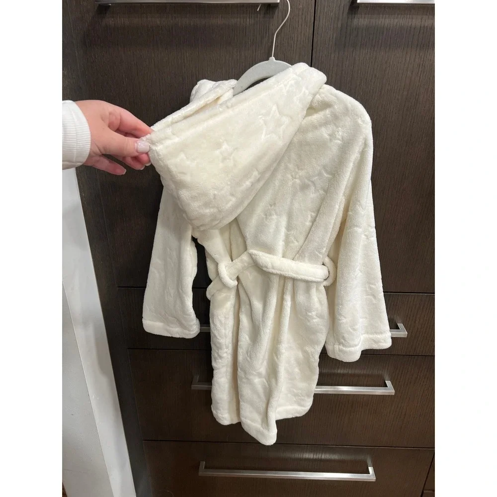 Gap kids cream plush hooded robe girls size‎ 6